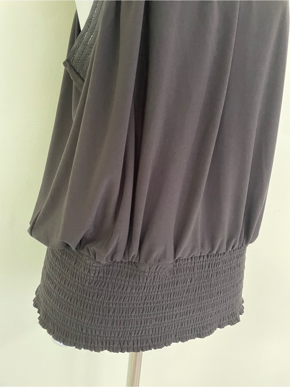 White House Black Market Cross Front Halter Top in Black L Large Keyhole Back - Picture 5 of 10